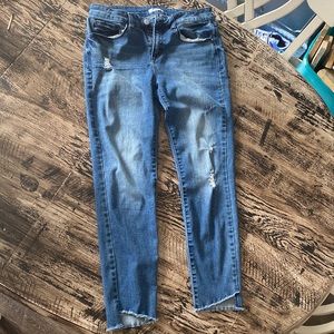 Distressed Kensie jeggings